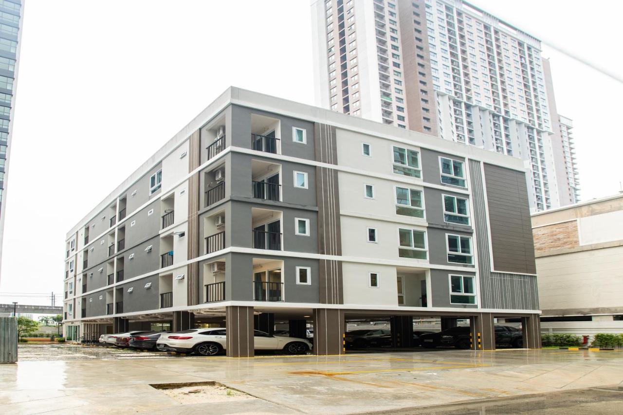 Zayn Express & Suites Bangkok Exterior photo